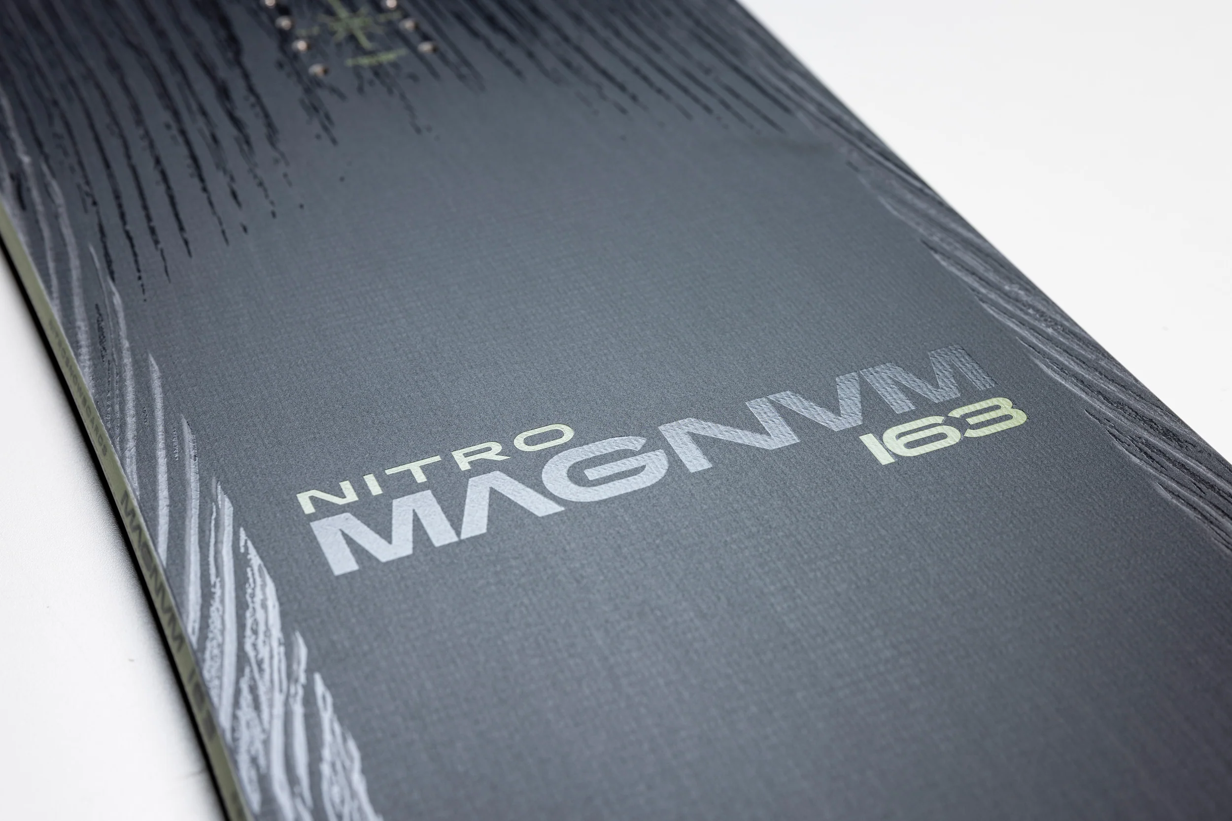 Nitro Magnum Snowboard - Image 2