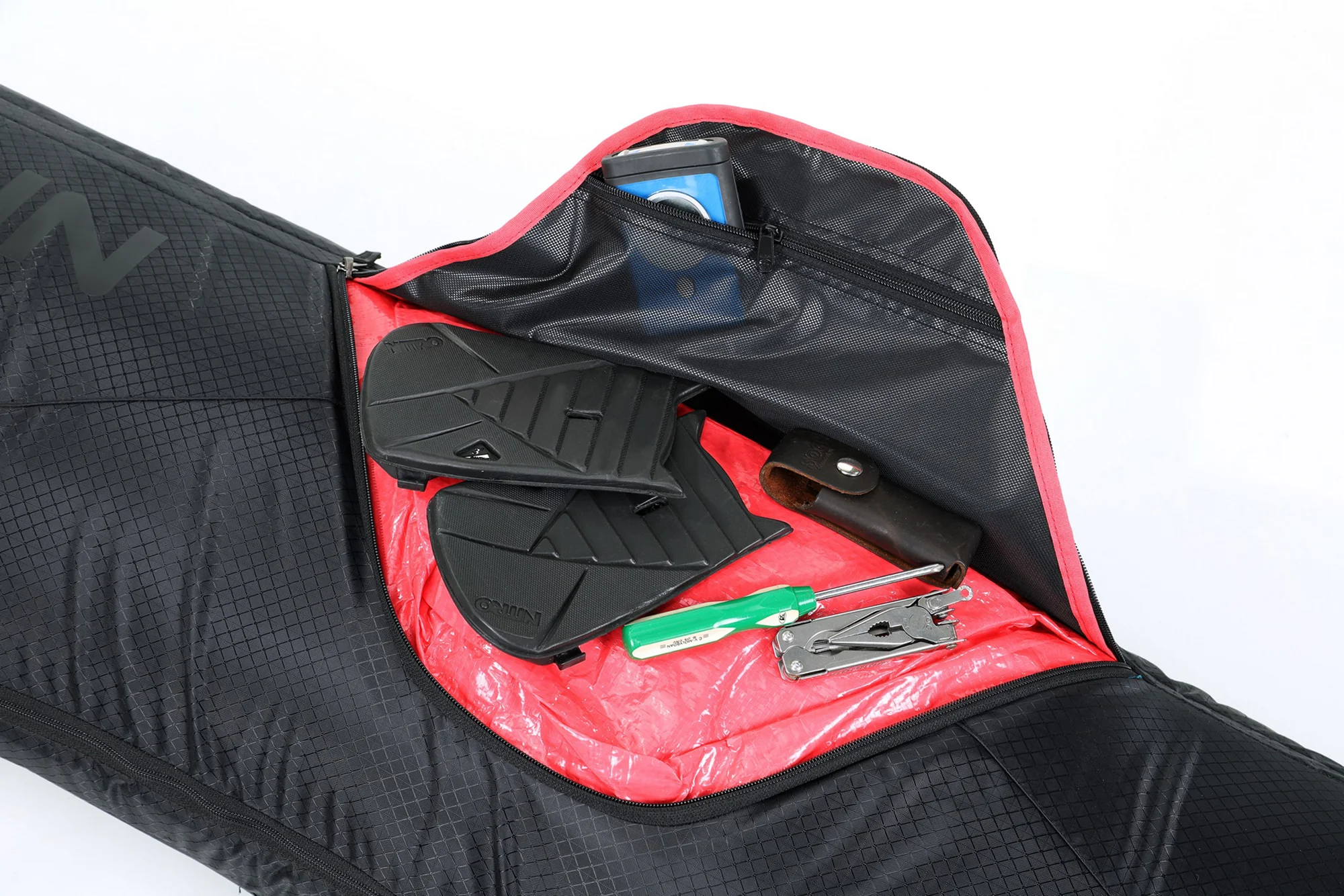 Nitro Tracker Wheelie Board Bag - Image 13